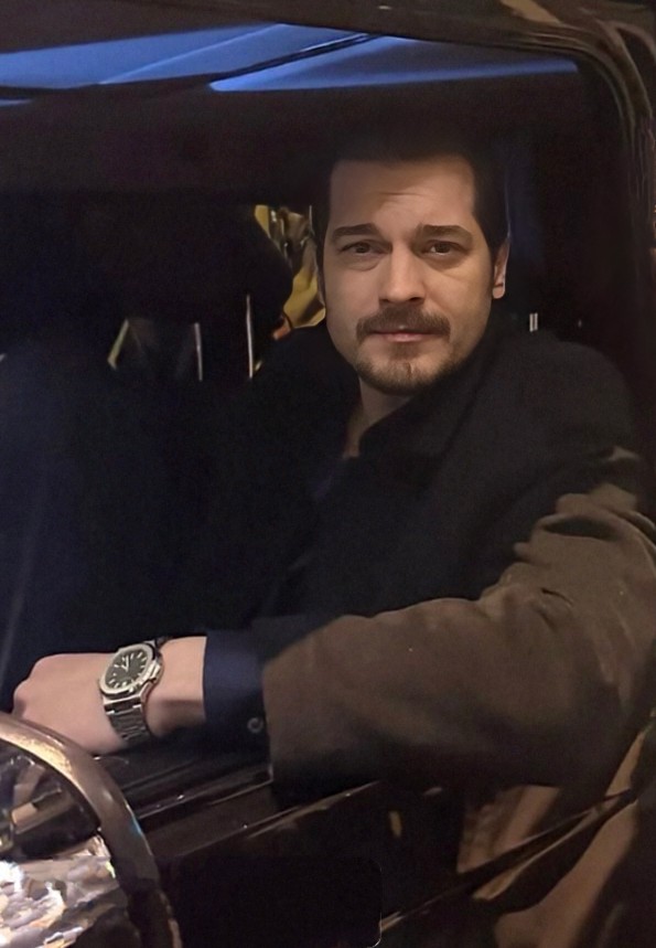 Eşref Rüya - 