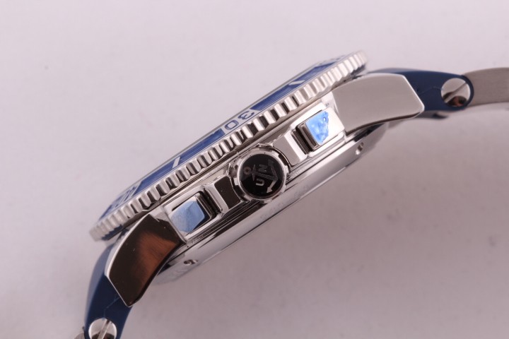MM0430- Ulysse Nardin Marine Diver