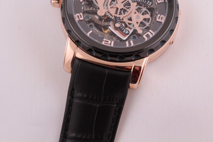 MM0416- Ulysse Nardin Phantom 