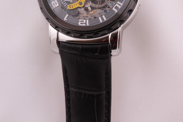 MM0415- Ulysse Nardin Phantom 