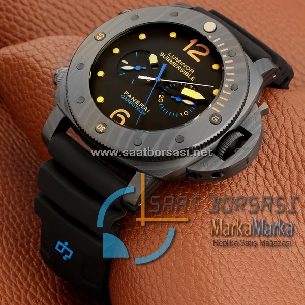 MM0982- Panerai Luminor Submersible Carbotech