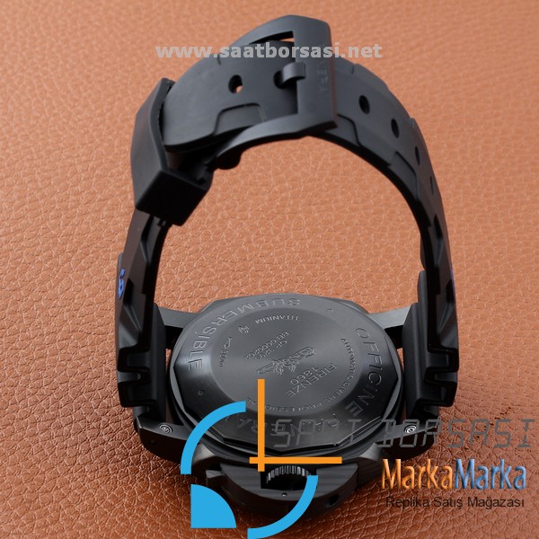 MM1411- Panerai Luminor Submersible Carbotech