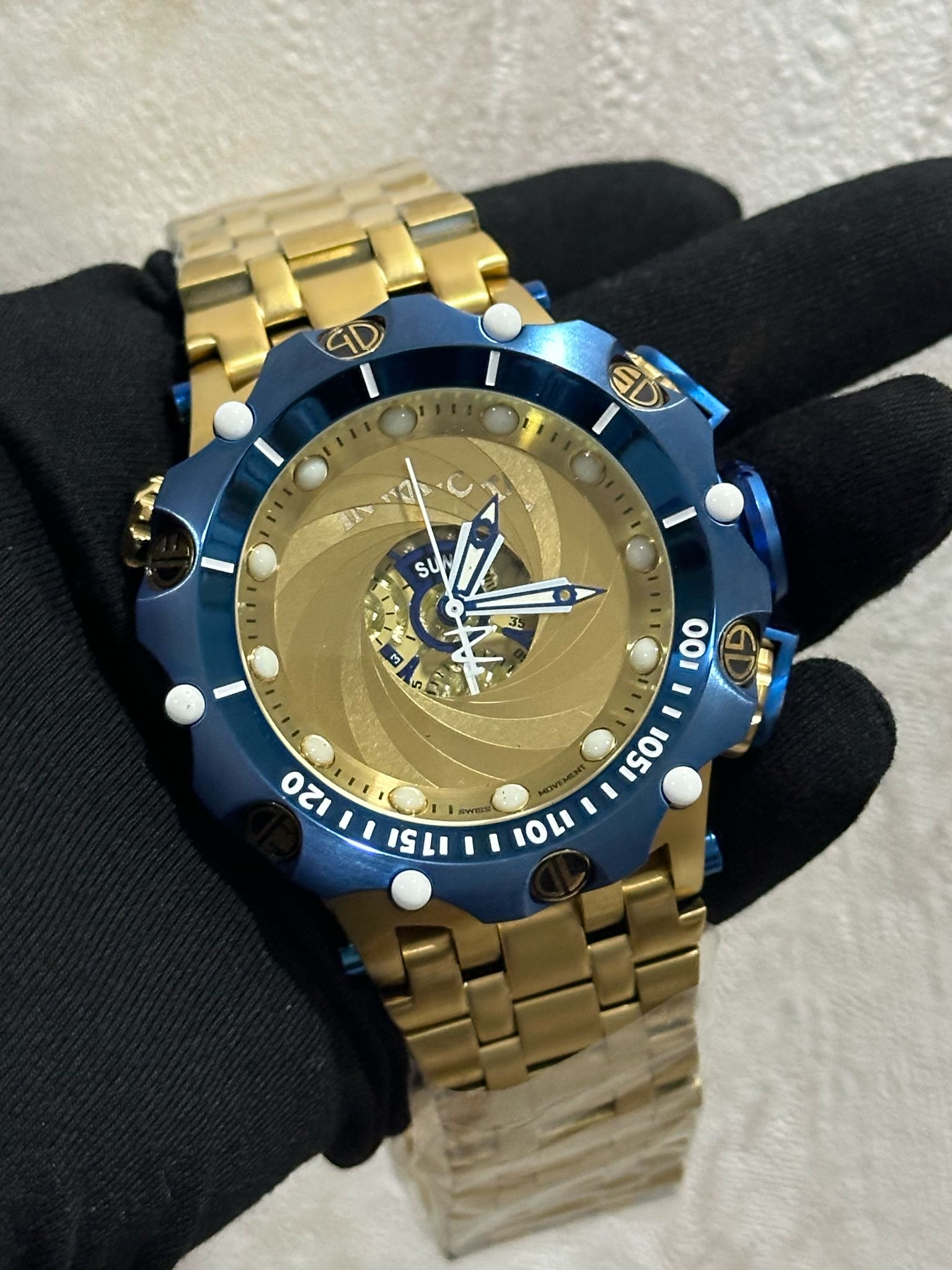 MM2466- Invicta Reserve Gold Chronograph