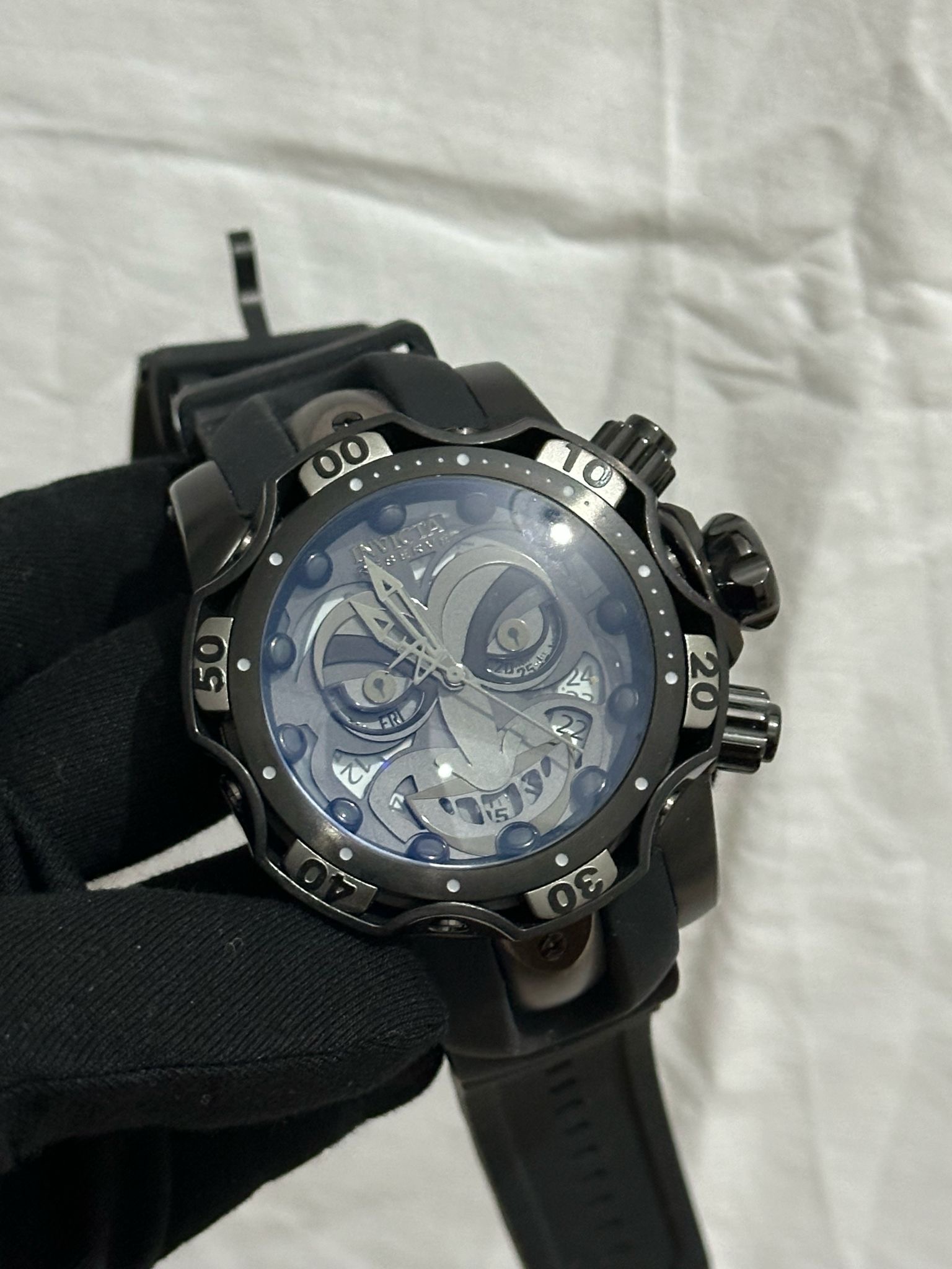 MM2543- Invicta Comics Joker Face 