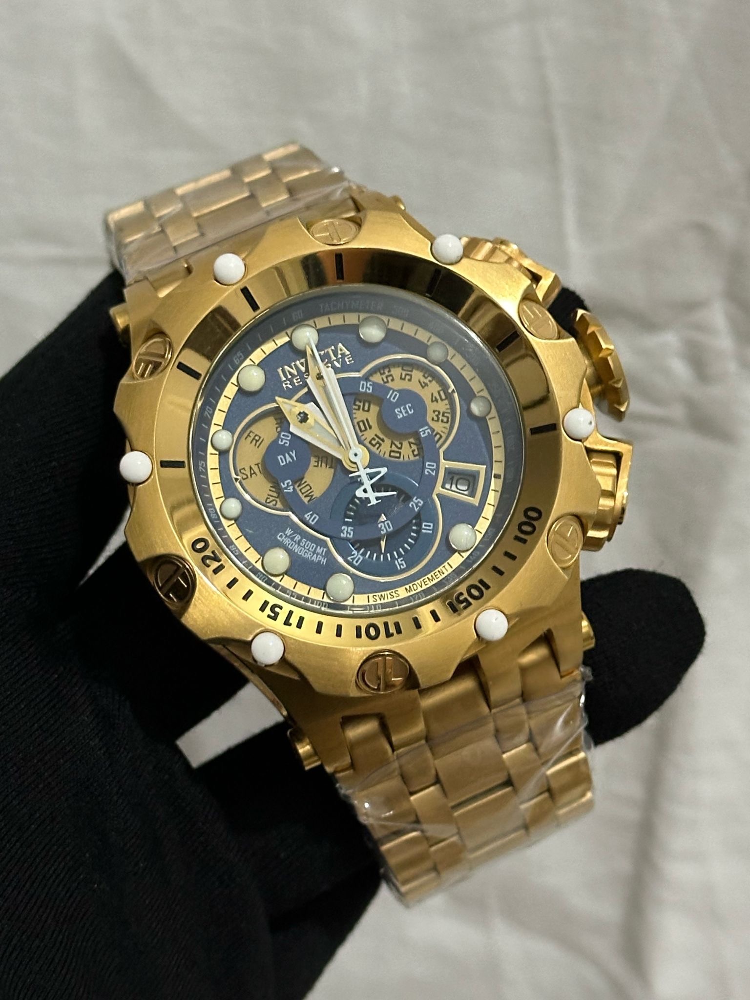 MM2544- Invicta Reserve Gold Chronograph