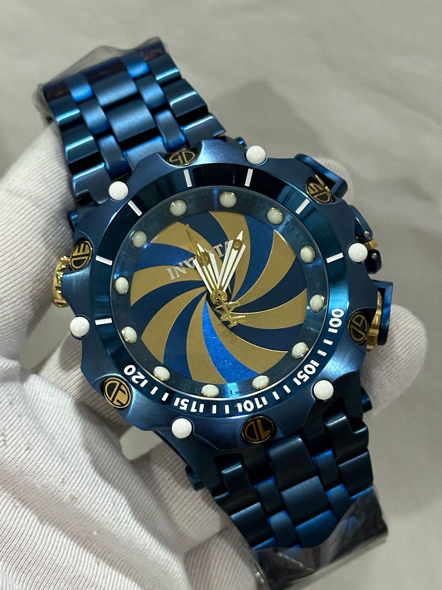 MM2546- Invicta Reserve Blue Chronograph