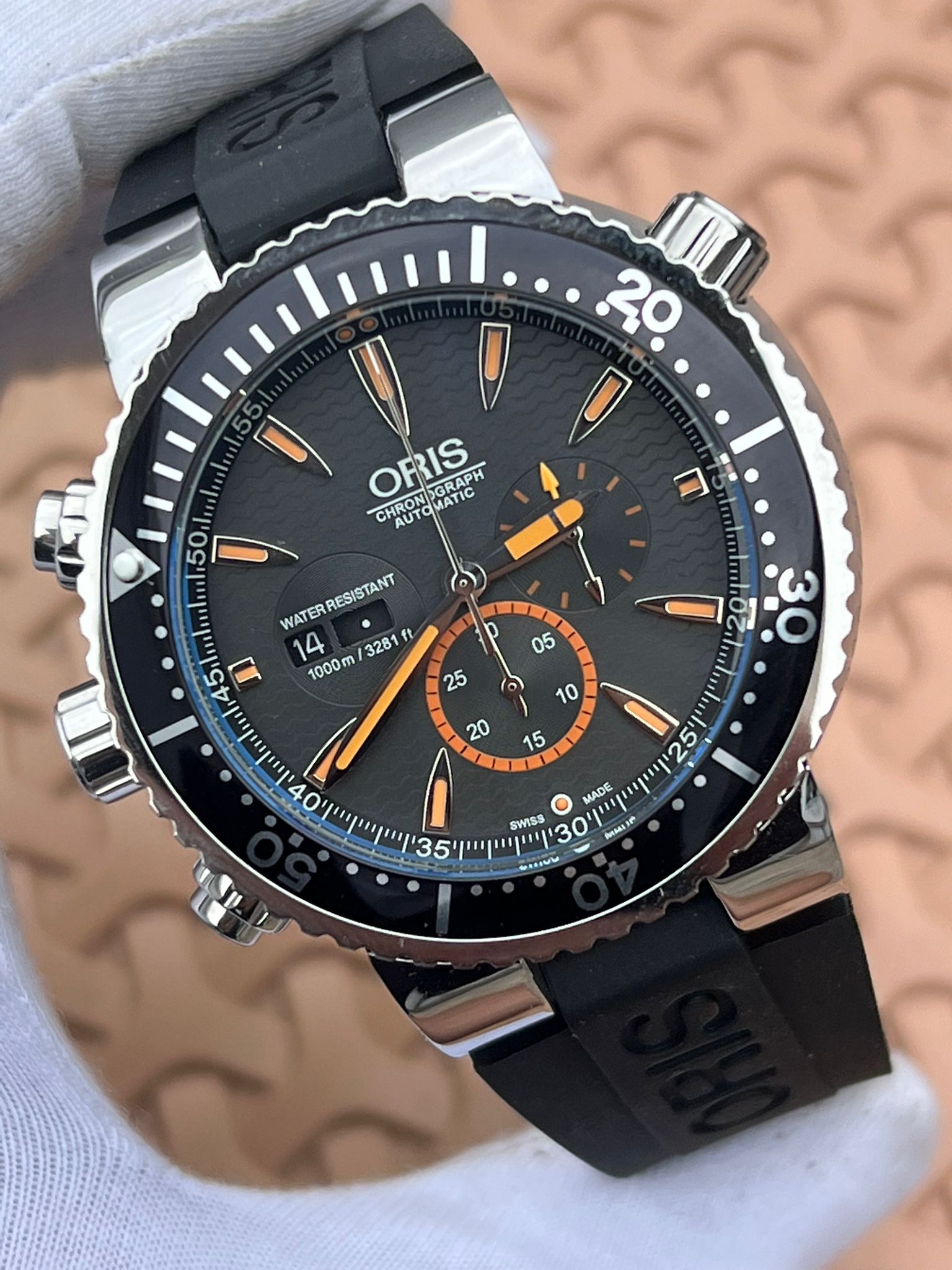 MM2607- Oris Chronograph Day-Date Lacivert 44mm