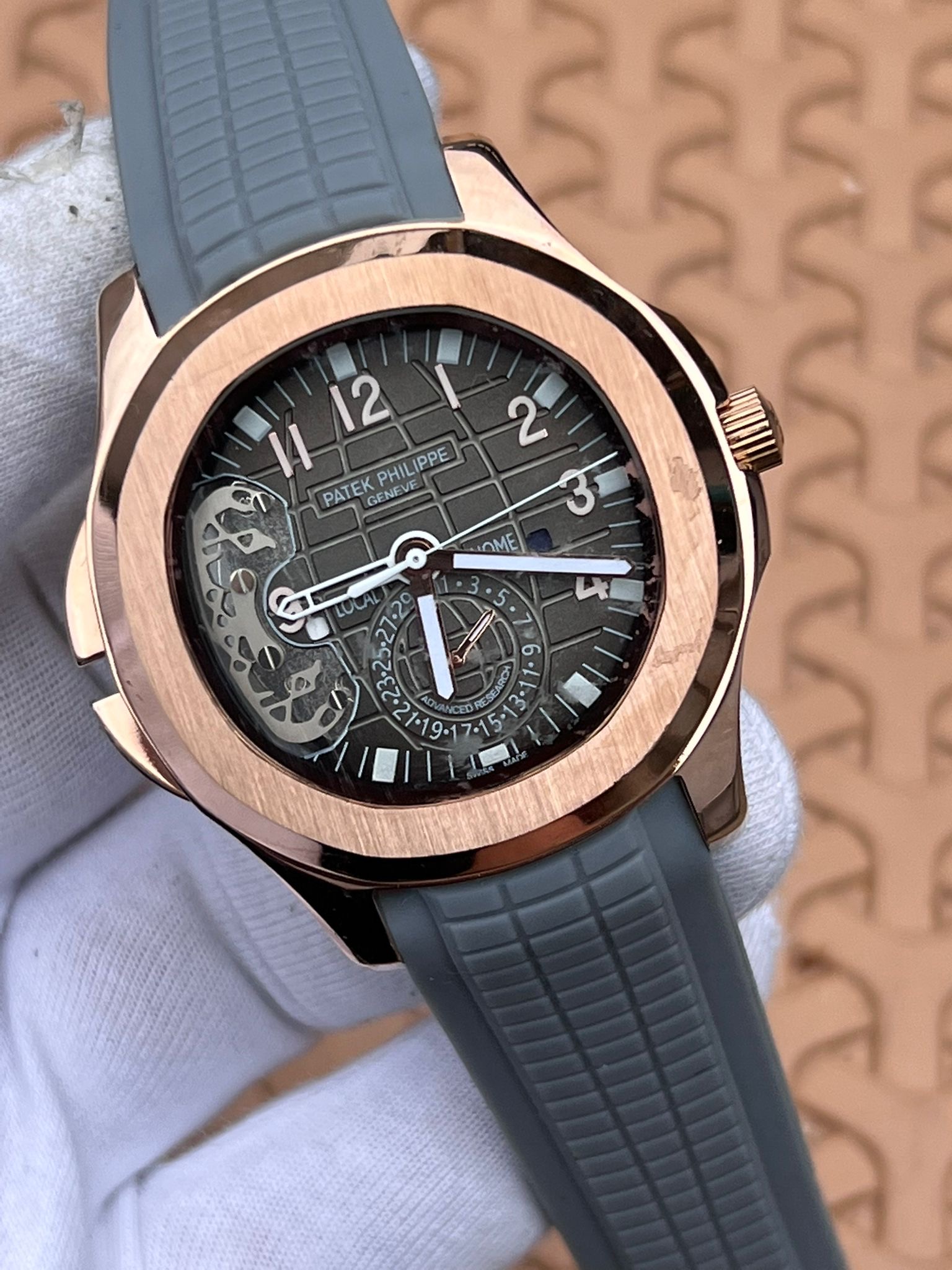 MM2622- Patek Philippe Aquanaut Grey